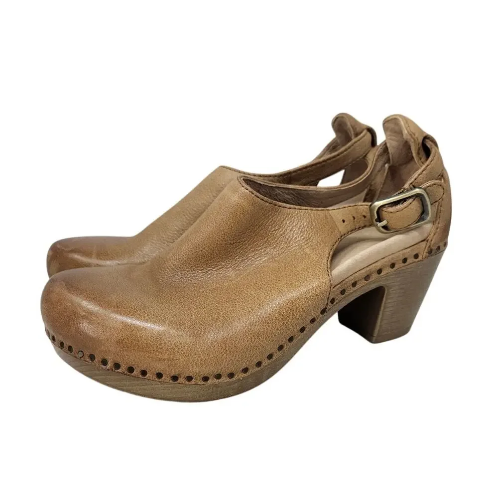 Dansko 37 Honey Brown Sassy Cut Out Clog Comfort Gorpcore Chunky Leather